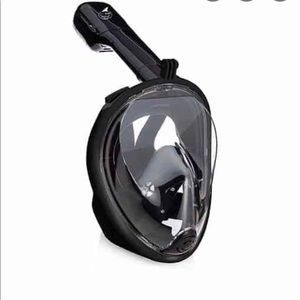 A free breath full face snorkeling mask